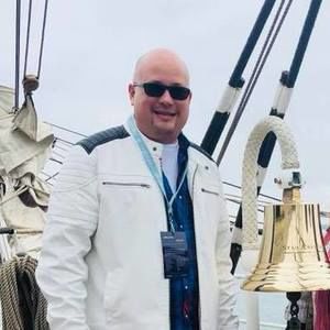 Meet your Posher, Christopher